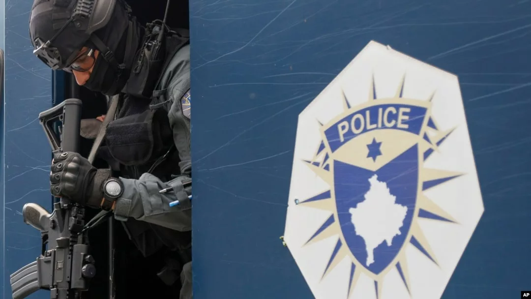 Policia konfirmon raportimin e KosovaNews  Telefonata për bombë në Kuvend  ka ardhur nga Serbia