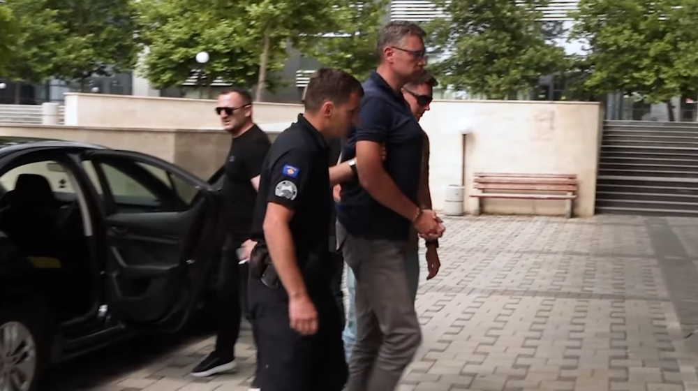 Arrestimi i zyrtarit serb në Kosovë shihet si poshtërim për Beogradin    ujqërit  e Vuçiqit u bënë  lepuj 