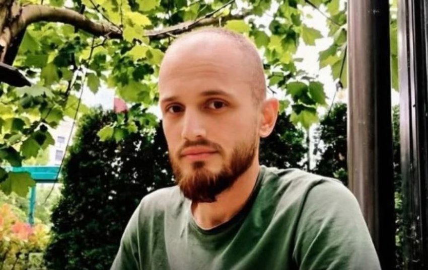 I dyshuari për vrasjen e fqinjit me 10 plumba  kërcënon publikisht nga arratia  Mos ma sprovo durimin  sepse 