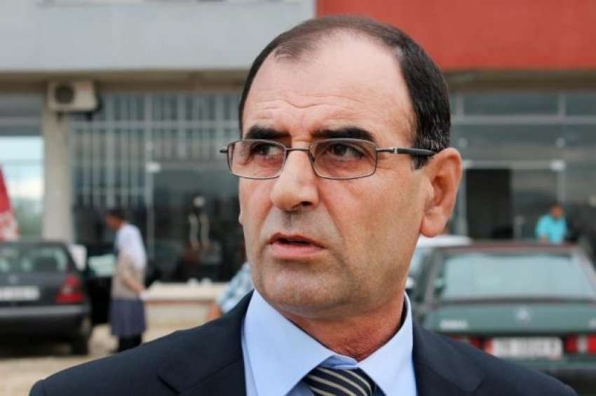 as-ushtare-e-as-komandanta-—-rexhep-shahu-emrat-e-komandanteve-produkt-i-programit-satelitor-te-tv-e-bukoshit