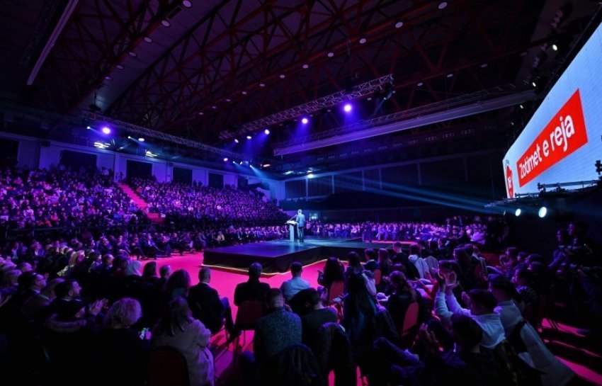 Kurti premton paga të 13 ta  pensionim të parakohshëm dhe investime