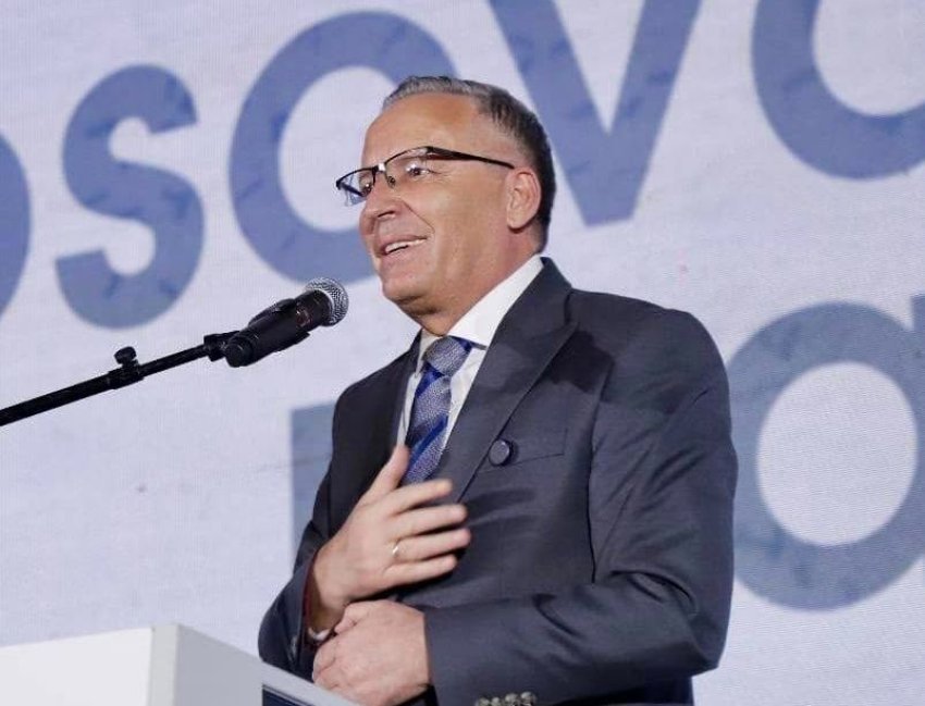  Një metër dru i bën dhjetë rrëmojsa   Bukuroca ironizon fort me Bedri Hamzën  Gënjeni  por 