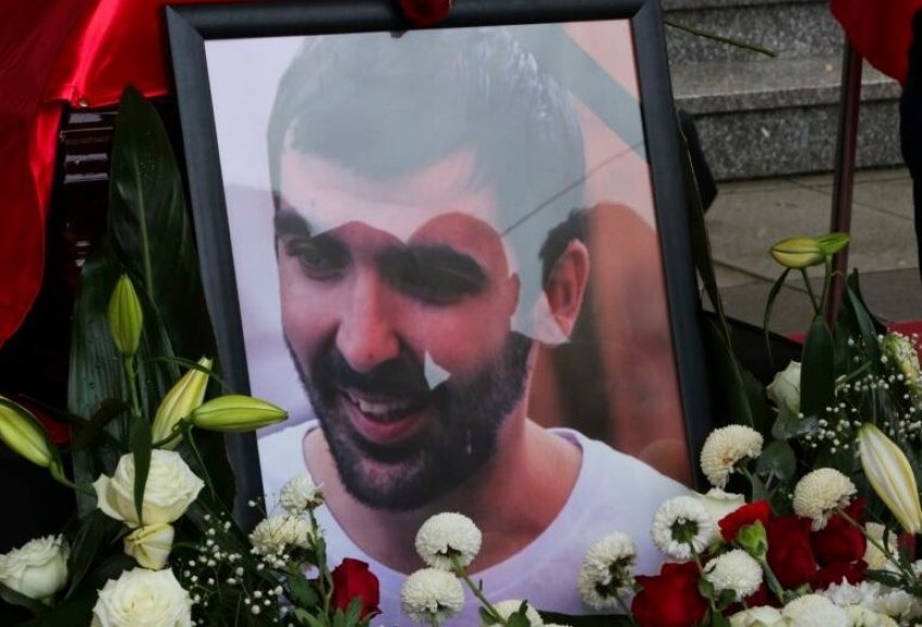 Reagimi i ish hetuesit ndaj dëmtimit të varrit të Astrit Deharit  Çfarë qëllimesh mund të fshihen pas këtij akti 