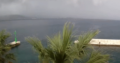 Shikoni momentin e arritjes së stuhisë në Split