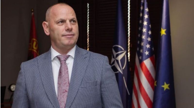 “Drenica prej Adem Jasharit po kalon te…”– Mehmeti tregon pse Lladrovci humbi përballë Hajdarit: Ja kush e kontrollon PDK-në