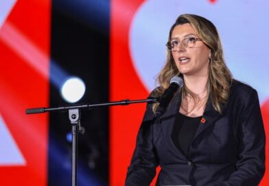 Në garë me Ramiz Lladrovcin e PDK-në, kandidatja e VV-së: Jemi alternativa më e mirë
