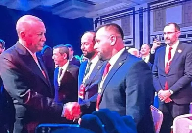 Ministri Maqedonci takohet me presidentin turk Recep Tayyip Erdogan në “TRT Forum 2025”