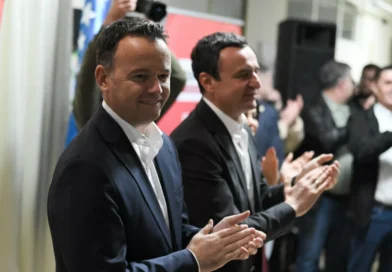 Kurti në Shipol: Me Fatonin kryetar Mitrovica e nis kapitullin e progresit