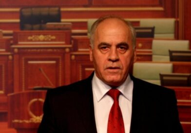 “Me Konjufcën është një shans i ri”/ Salihaj: PDK dhe LDK nuk dëmtohen nëse zgjedhin një qeveri