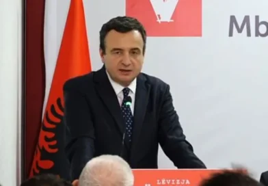 Kurti nga Skenderaj: Sakrifica e dëshmorëve dhe veteranëve është emblema e qëndresës sonë kombëtare (Video)