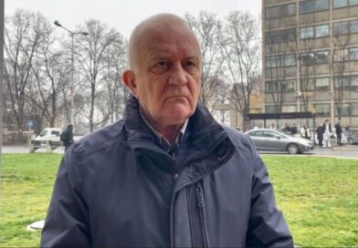 Befason Janjiq: Serbia de fakto e ka njohur Kosovën