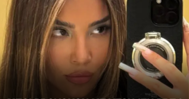 Megi provokon me veshjen prej lëkure në pozën më të fundit