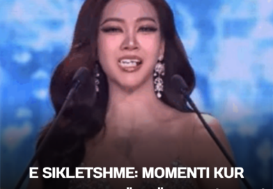 E sikletshme: Momenti kur Missit i bien dhëmbët live (VIDEO)