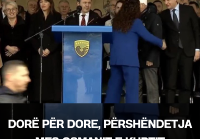 Dorë për dore, përshëndetja mes Osmanit e Kurtit