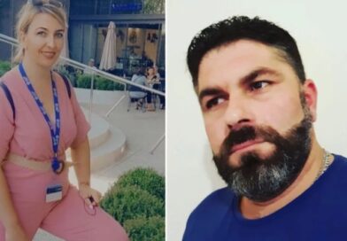 Del në gjyq shqiptari që vrau me çekiç gruan e tij në Greqi, përballja dramatike me nënën e Albës: Më kthe vajzën time…