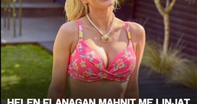 Helen Flanagan mahnit me linjat trupore në bikini me motive lulesh