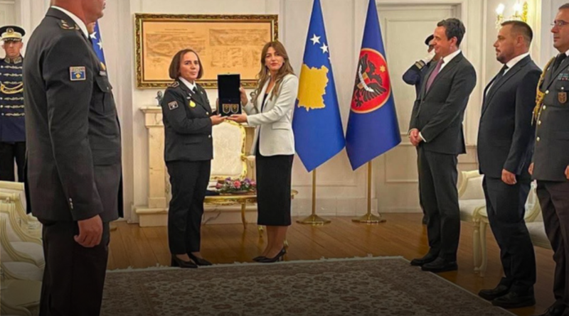 Presidentja Haxhiu dekreton gjeneralët e rinj të FSK-së