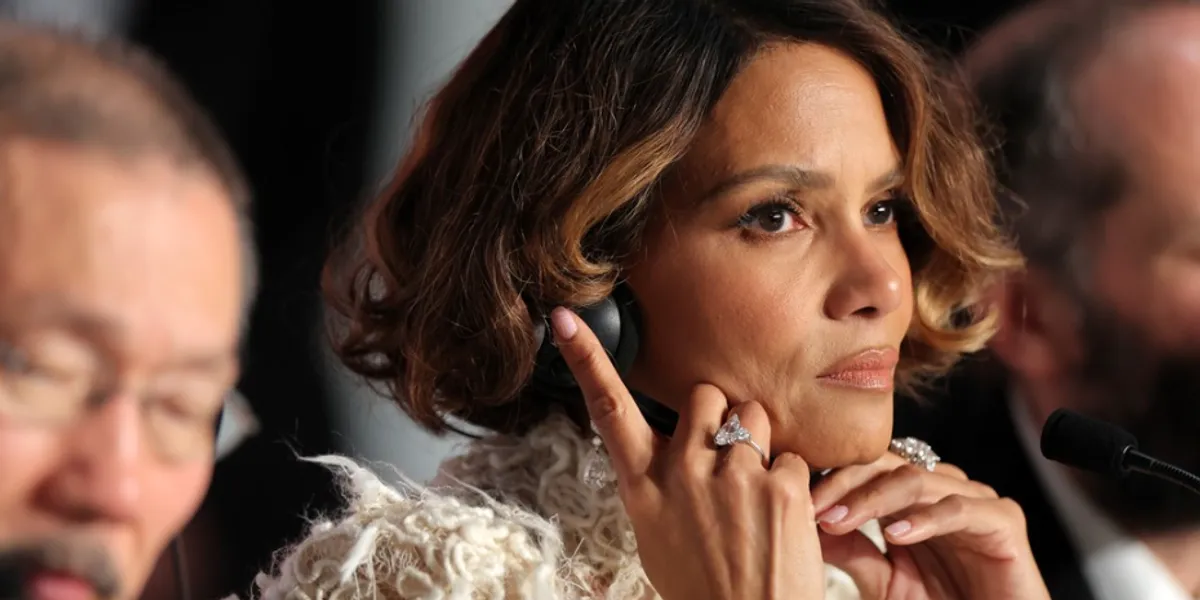 djali-13-vjecar-i-halle-berry-deshiron-te-deshmoje-kunder-saj-pretendon-se-ka-prova-per-abuzim