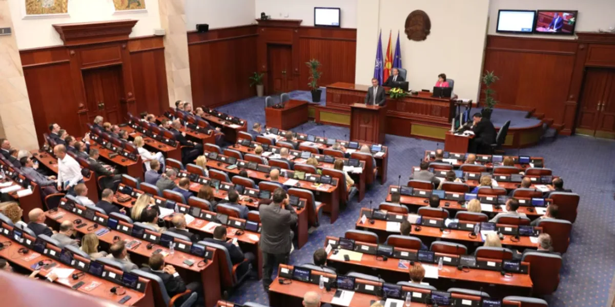 Në Kuvend dorëzohet projektligji për ndryshimet në shtyllën e dytë pensionale