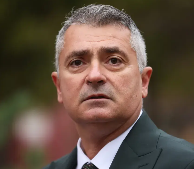 Srdanoviq paralajmëron hapat e ardhshëm  Anëtarësimi në BE  ligji për lustrim dhe dialogu me Kosovën   sipas Kushtetutës së Serbisë