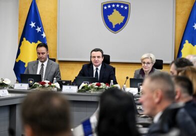 Qeveria i përgjigjet Kuvendit: S’ka pengesa ligjore për nismën e ndryshimit të Ligjit për Specialen