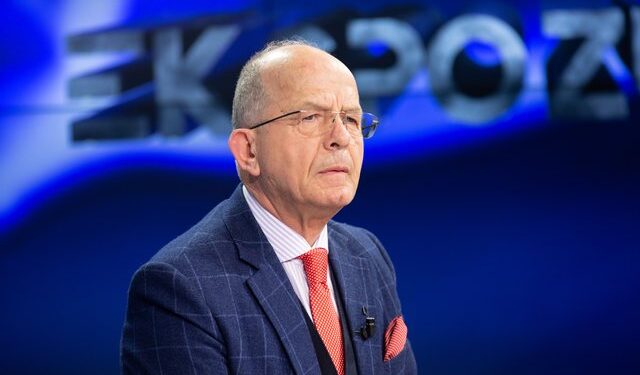 Sazan Guri i kërkon Berishës të largohet nga drejtimi i PD  Tregohu burrë  jep dorëheqjen