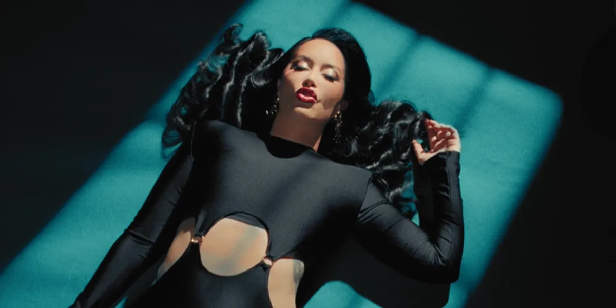 Dafina Zeqiri dhe Sardi publikojnë këngën e re  Për Inati 