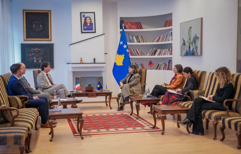 bogujevci-takon-ambasadorin-francez-diskutojne-per-kulturen-dhe-turizmin