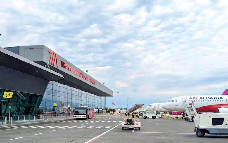 MIA  I pavërtetë informacioni për fluturime shtesë Tel Aviv Tiranë  FOTO 